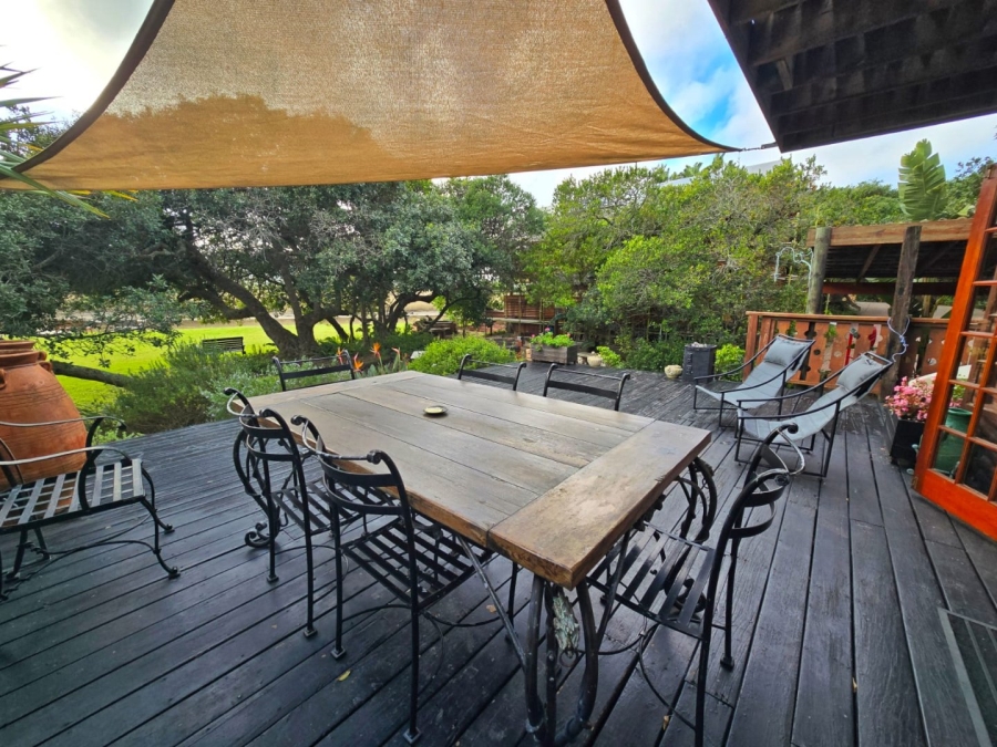 2 Bedroom Property for Sale in Wilderness Central Western Cape